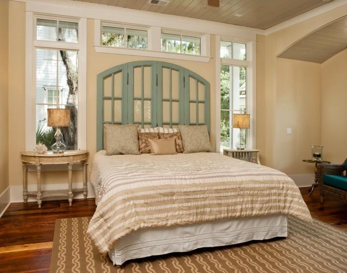 שטיח ראש מיטה כפרי בעיצוב חדר שינה עיצוב חדר שינה אלמנטים כפריים שטיח ראש מיטה ירוקה